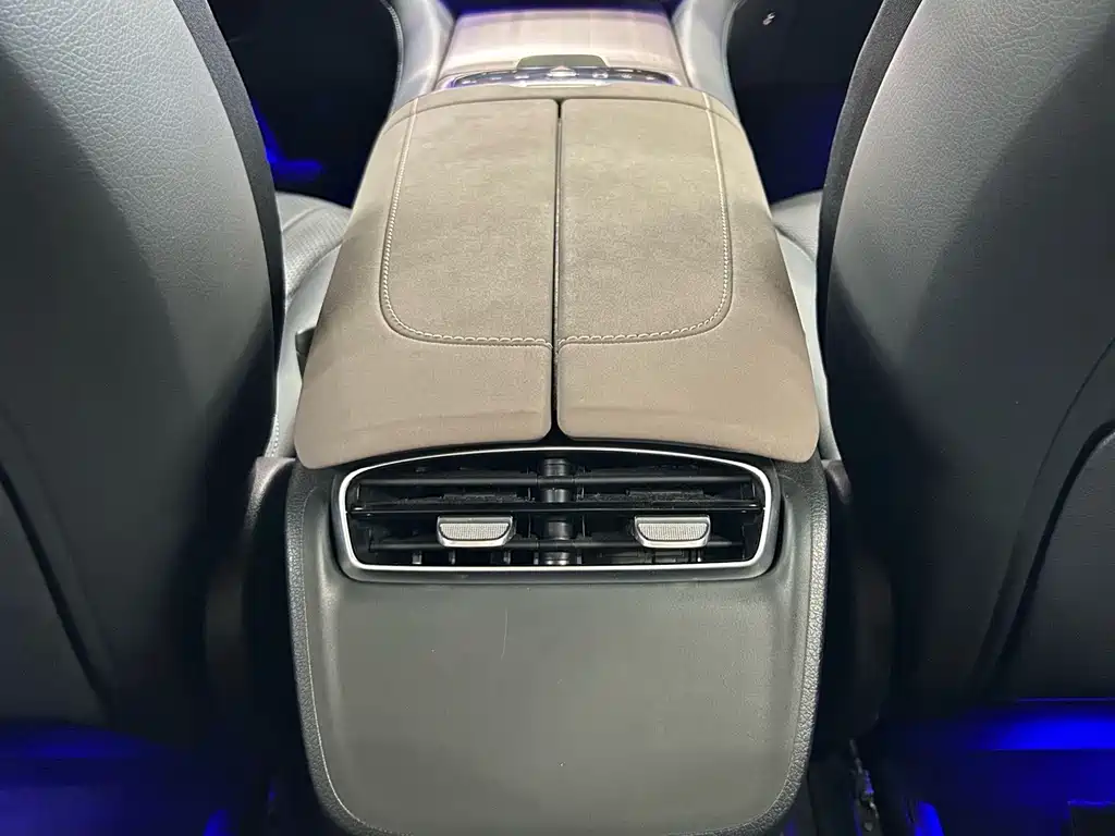 Mercedes-Benz EQS — фото 11