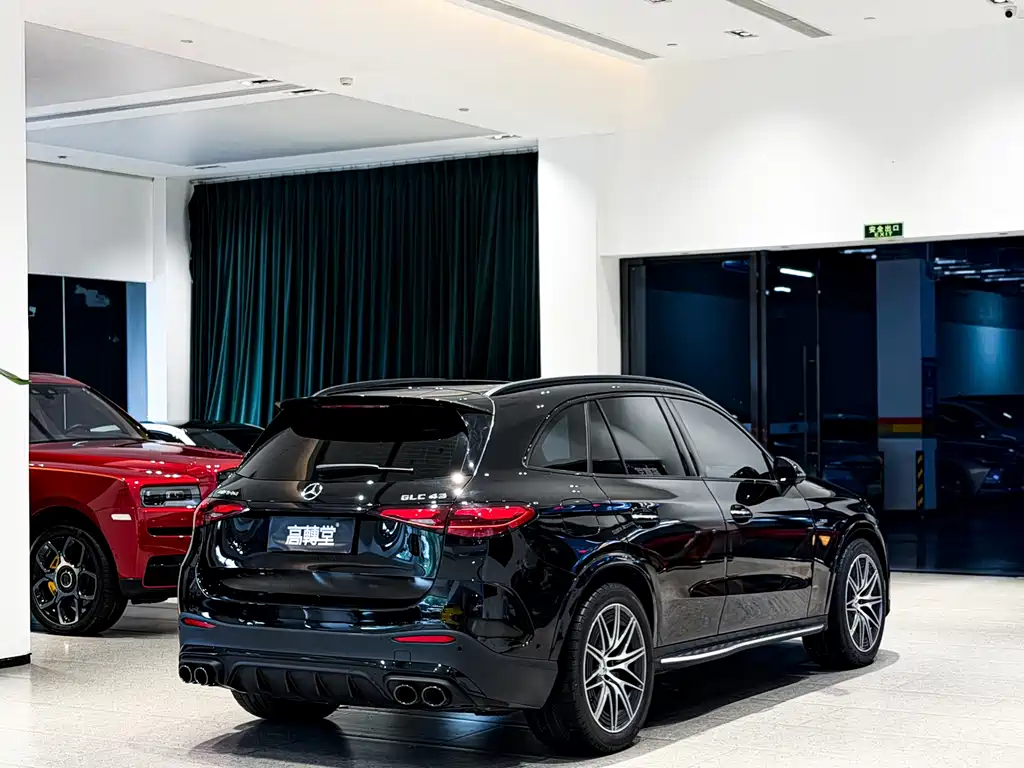 Mercedes-Benz GLC AMG — фото 5