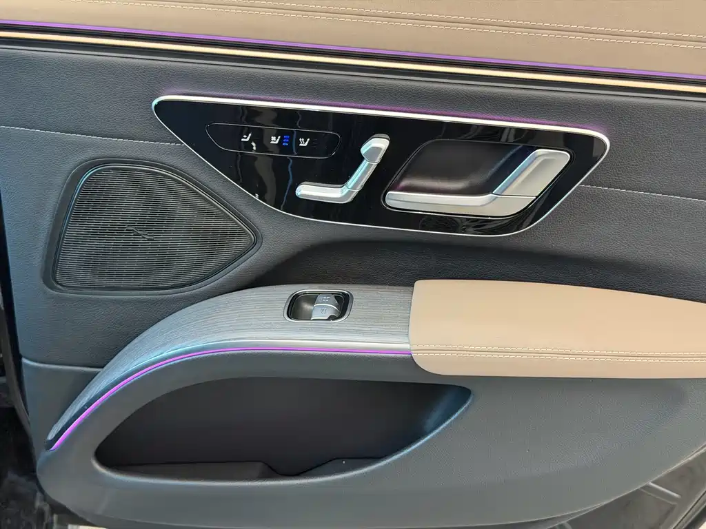 Mercedes-Benz EQS — фото 19