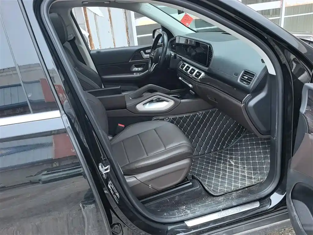 Mercedes-Benz GLE (Import) — фото 8
