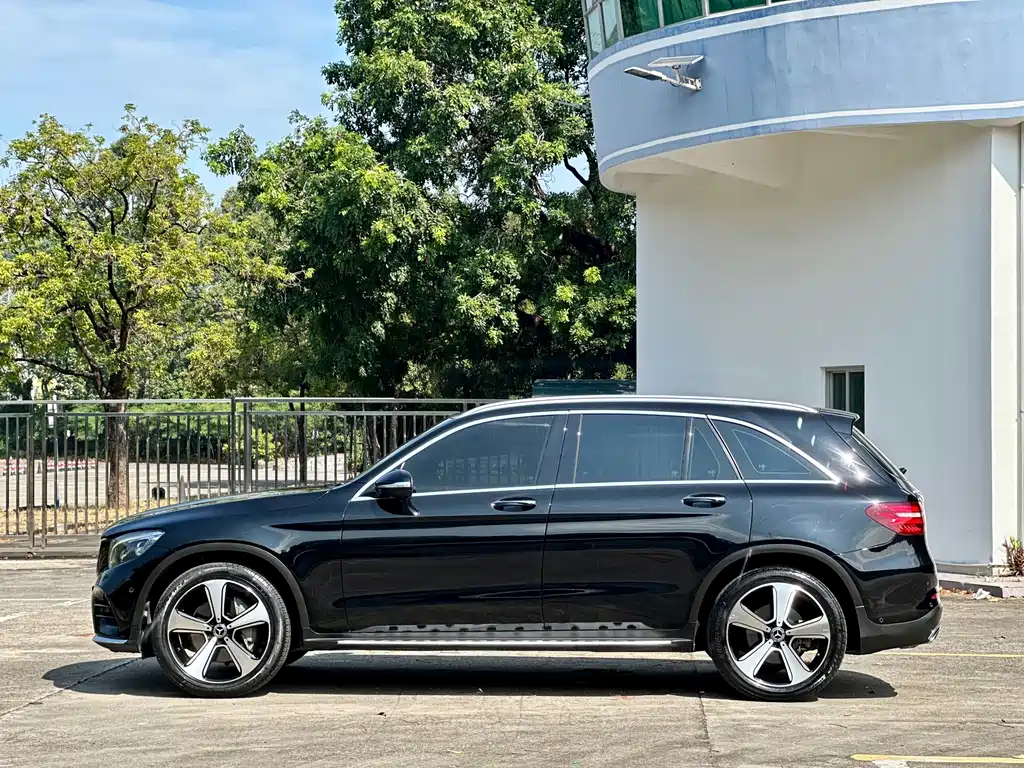 Mercedes-Benz GLC — фото 16