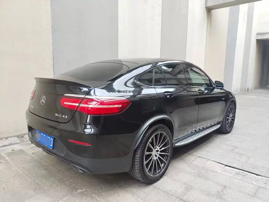 Mercedes-Benz GLC Coupe AMG — фото 4