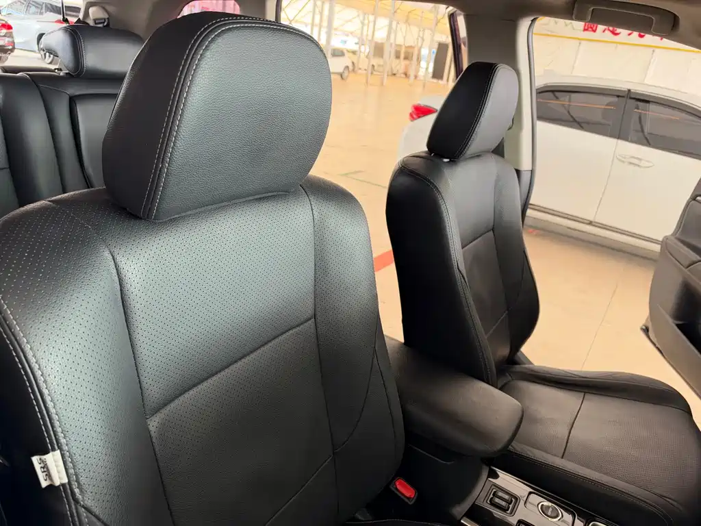 Mitsubishi Outlander — фото 24