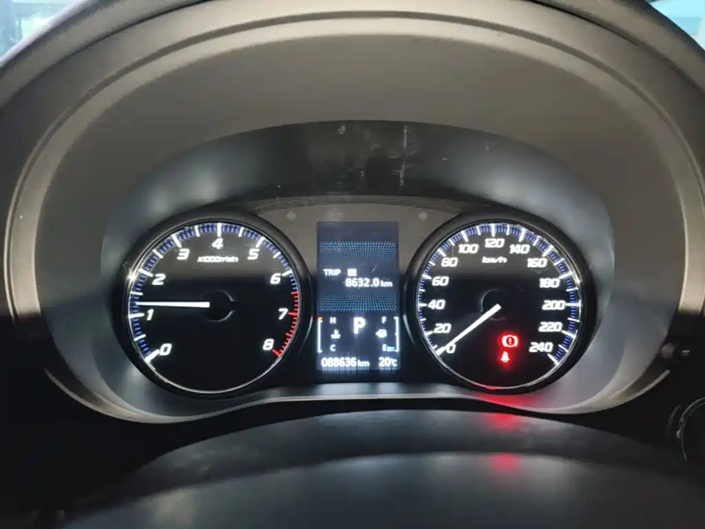 Mitsubishi Outlander — фото 11
