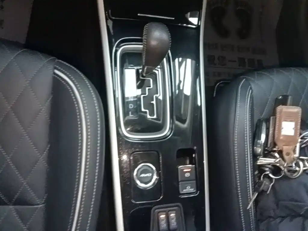 Mitsubishi Outlander — фото 13