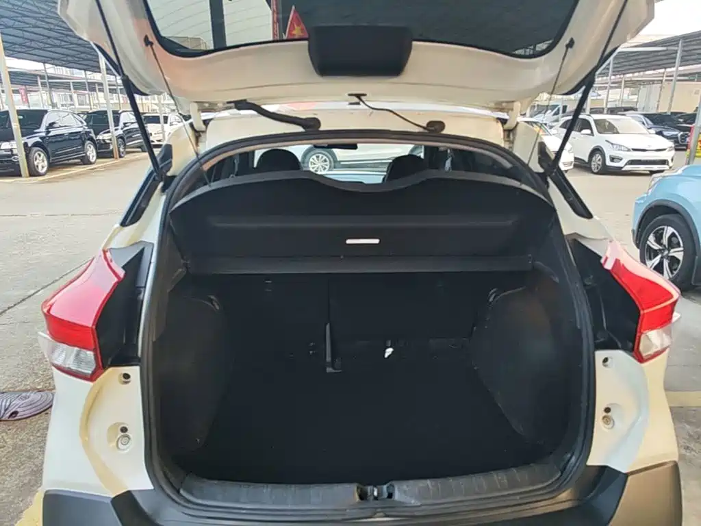 Nissan Kicks — фото 18