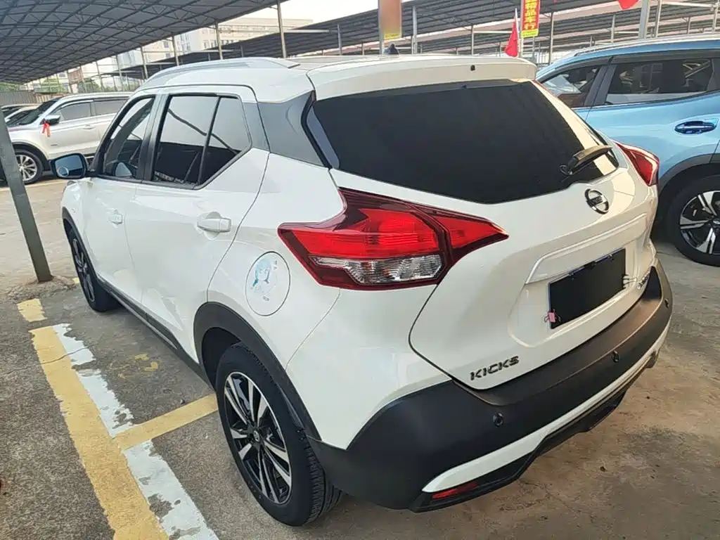 Nissan Kicks — фото 4