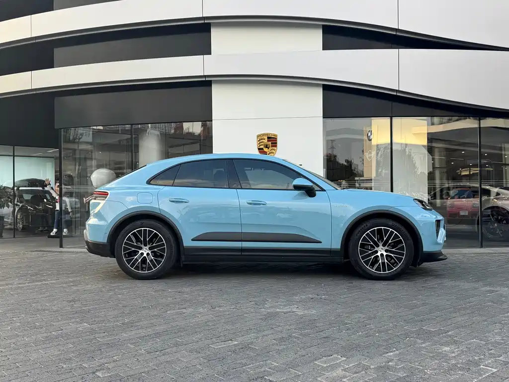 Porsche Macan EV — фото 5