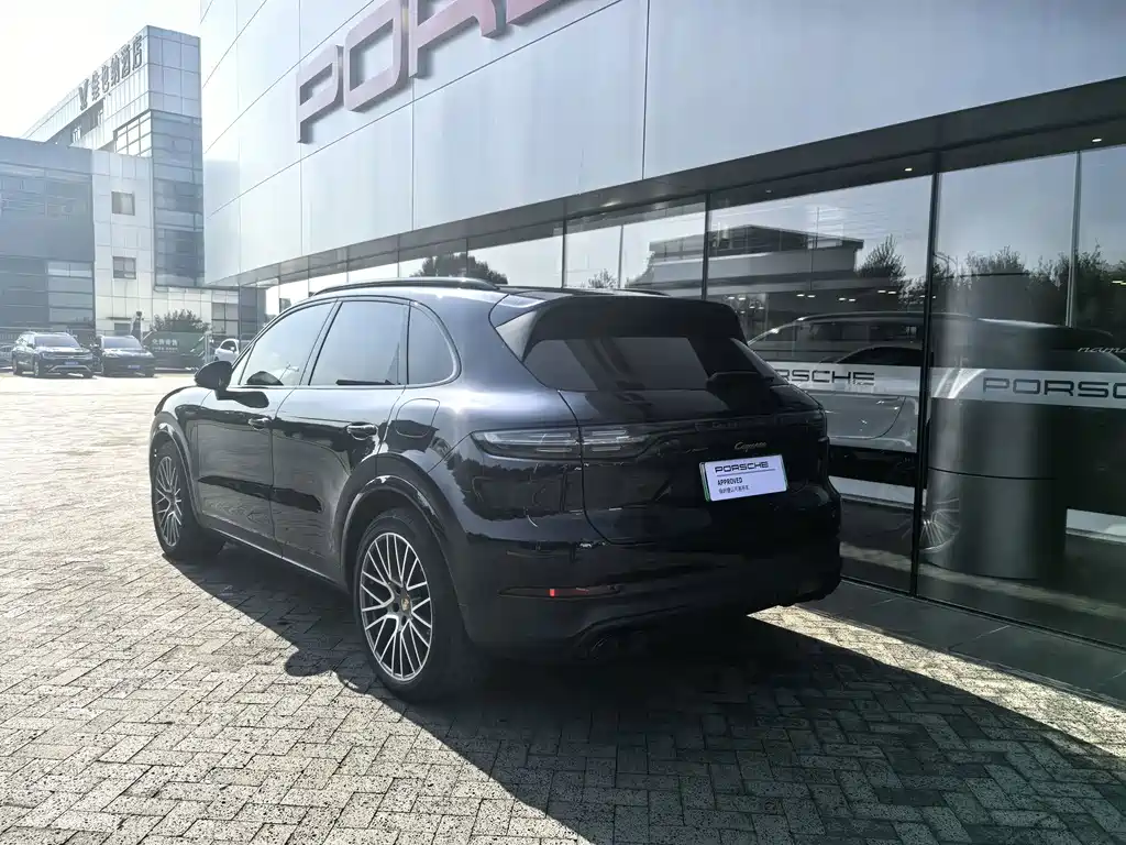 Porsche Cayenne Hybrid — фото 9