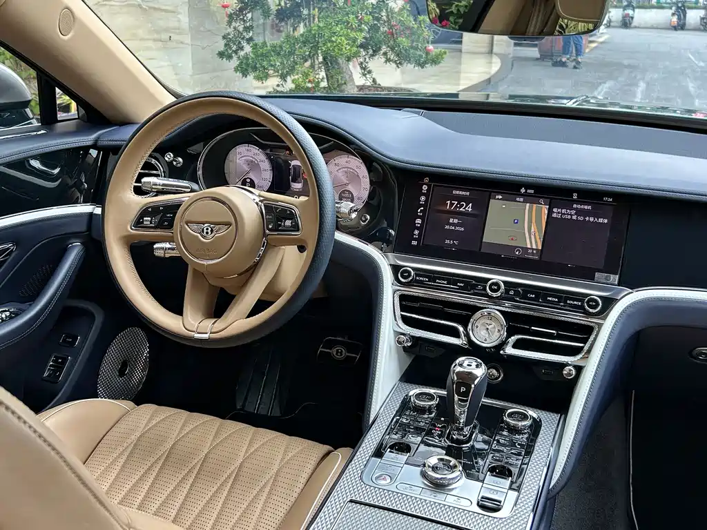 Bentley Flying Spur — фото 4