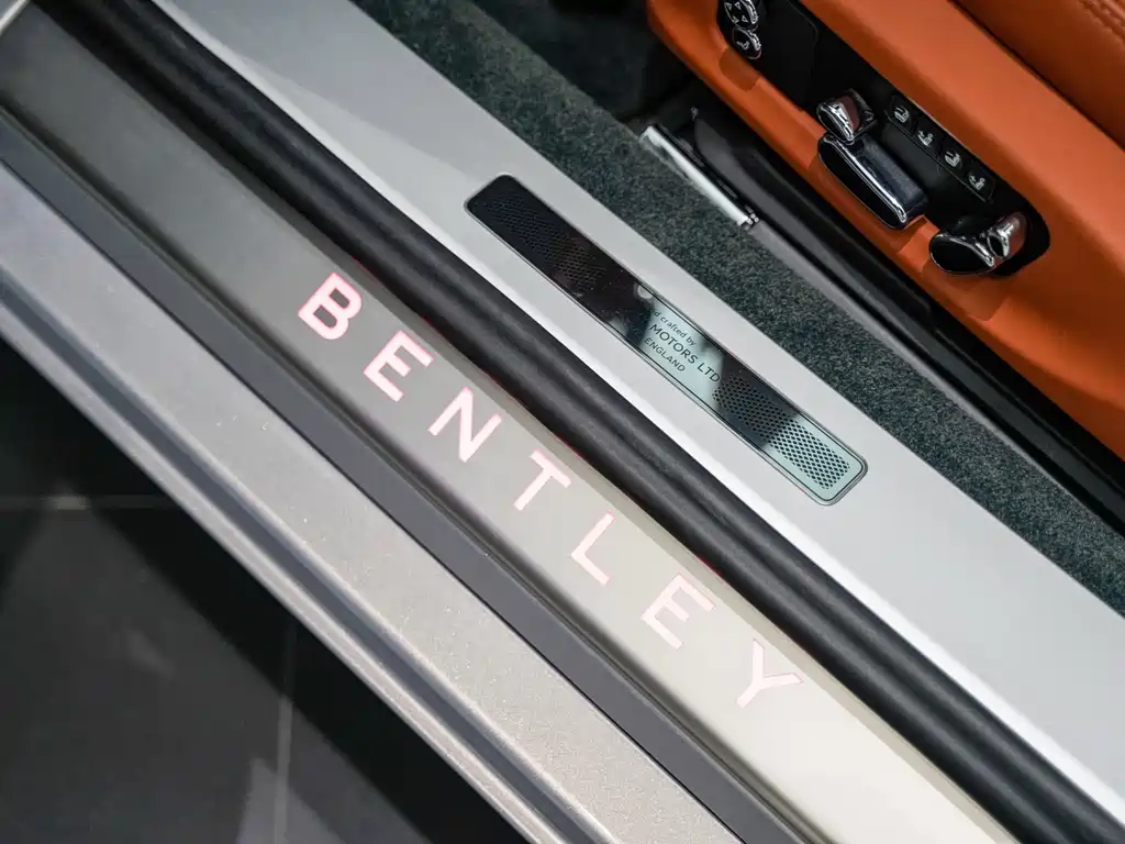 Bentley Continental — фото 9