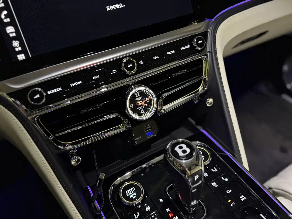 Bentley Flying Spur — фото 6