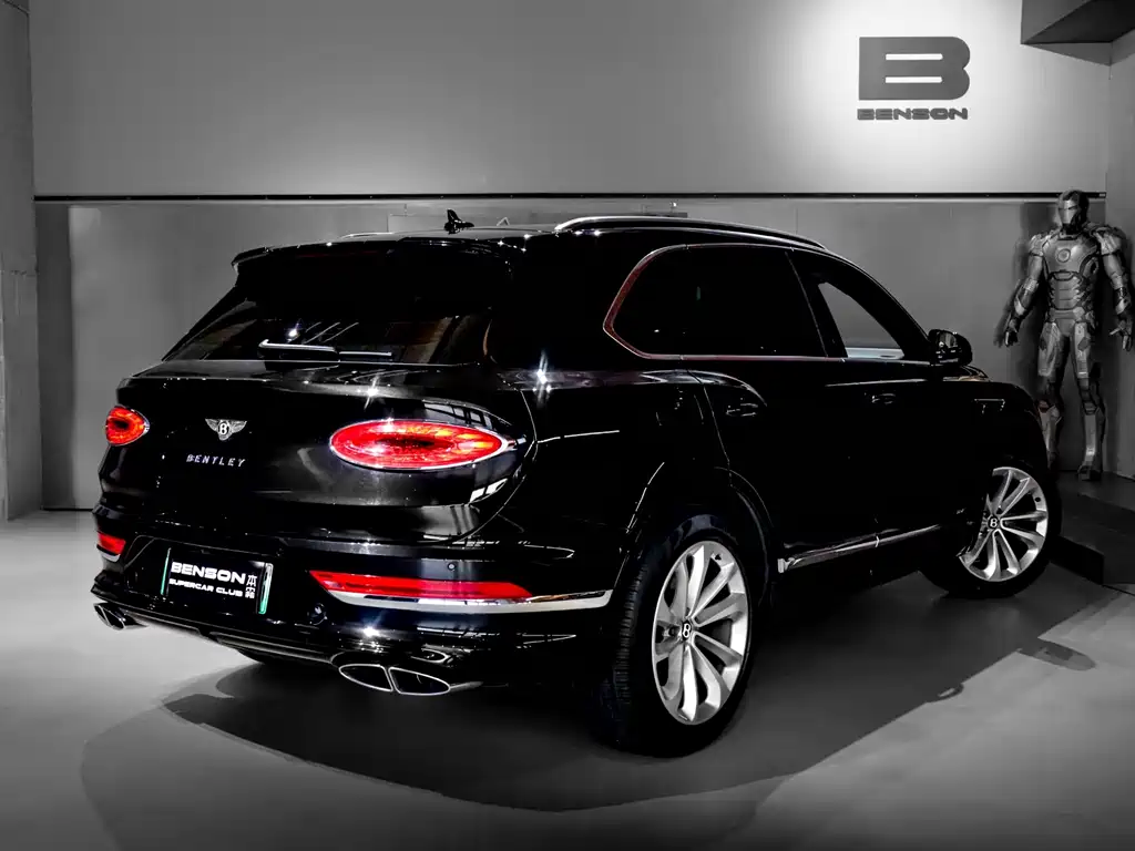 Bentley Bentayga PHEV — фото 5