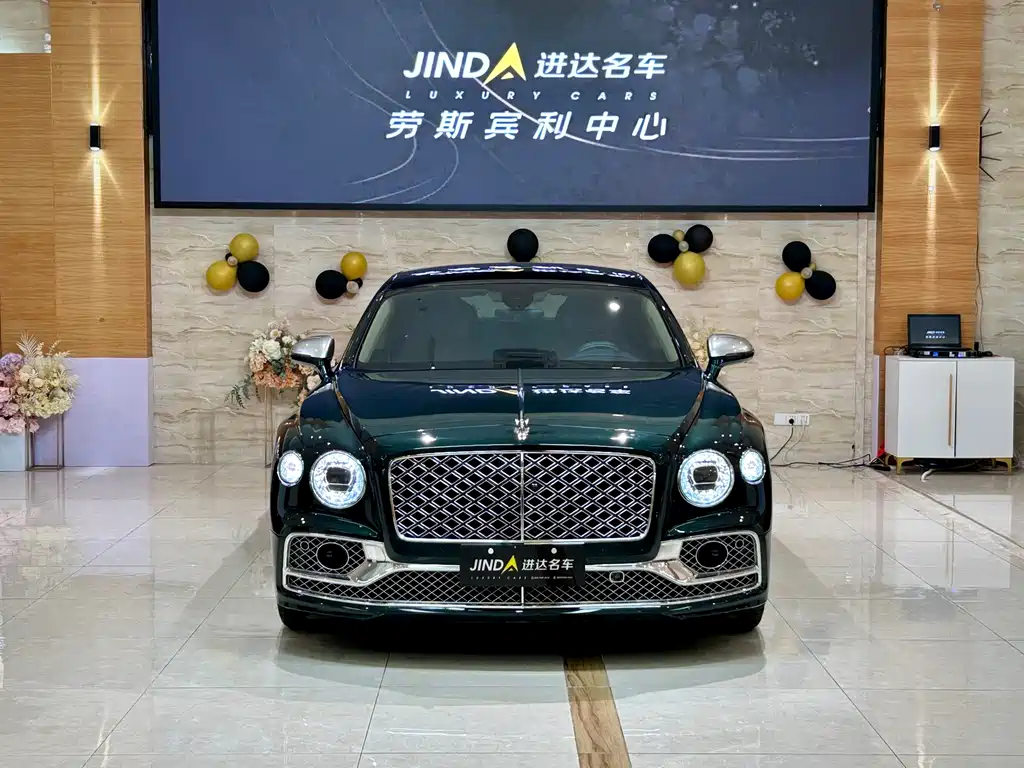 Bentley Flying Spur — фото 4