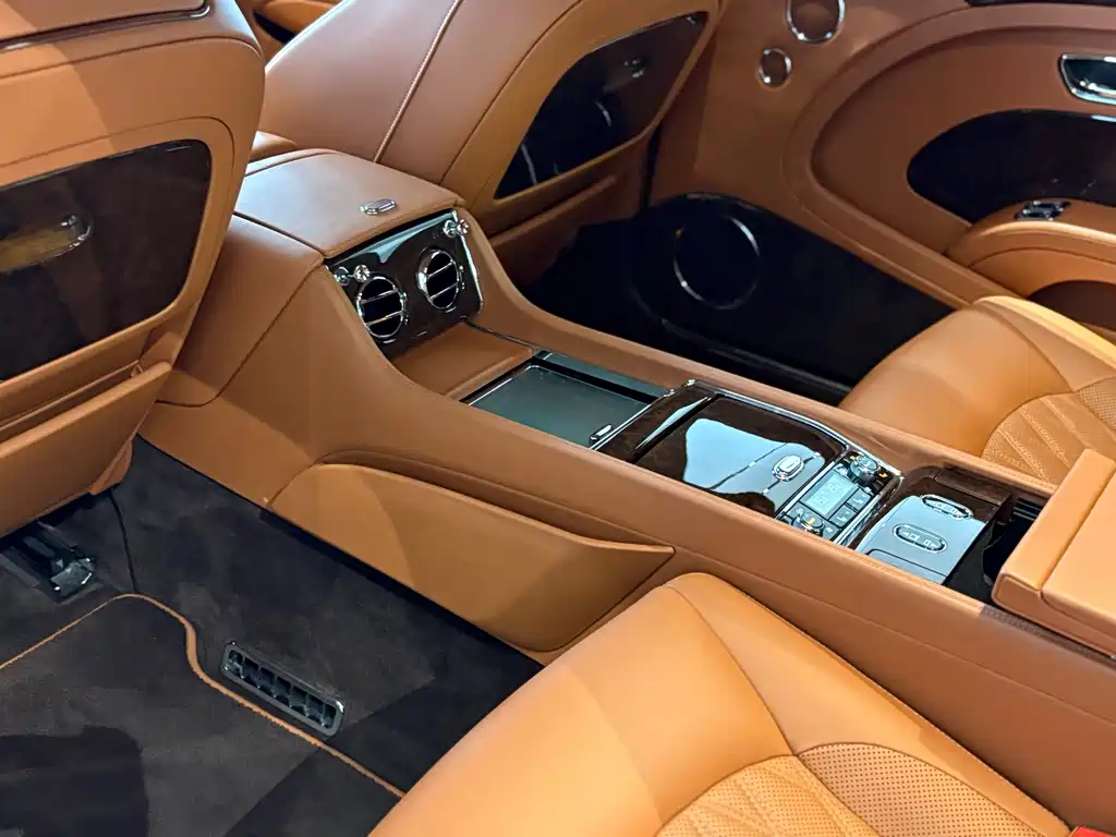 Bentley Mulsanne — фото 15