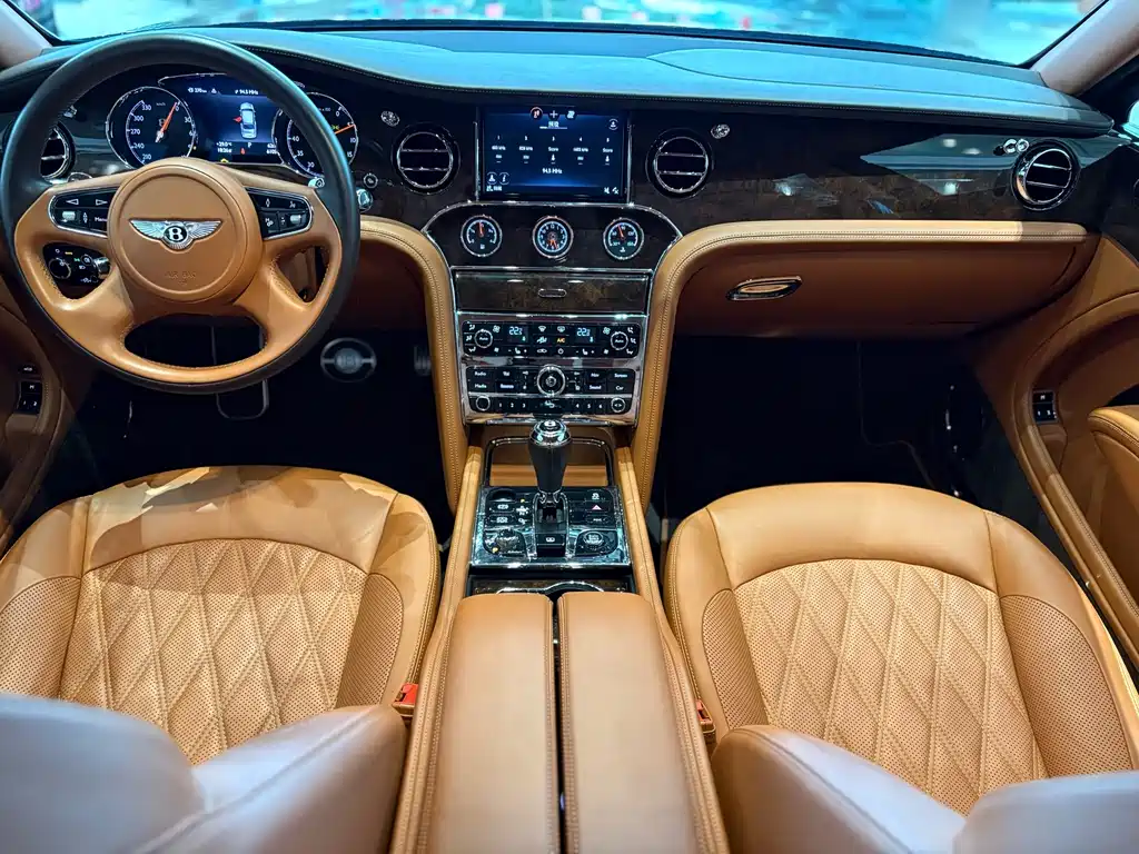 Bentley Mulsanne — фото 17