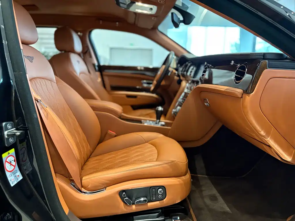 Bentley Mulsanne — фото 23