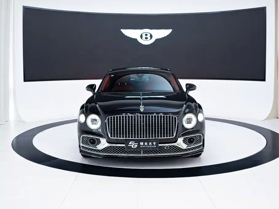 Bentley Flying Spur — фото 2