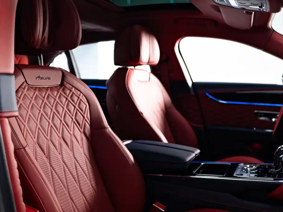 Bentley Flying Spur — фото 13