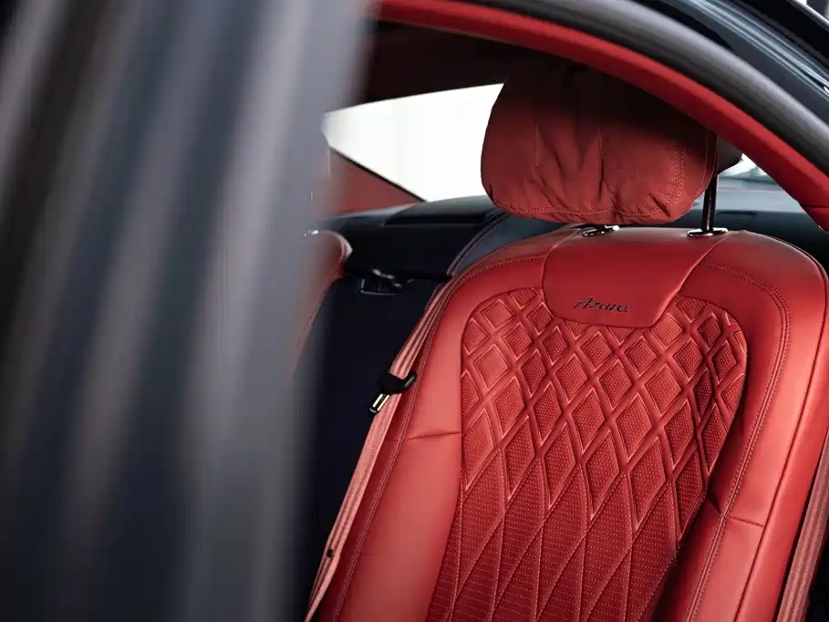 Bentley Flying Spur — фото 19
