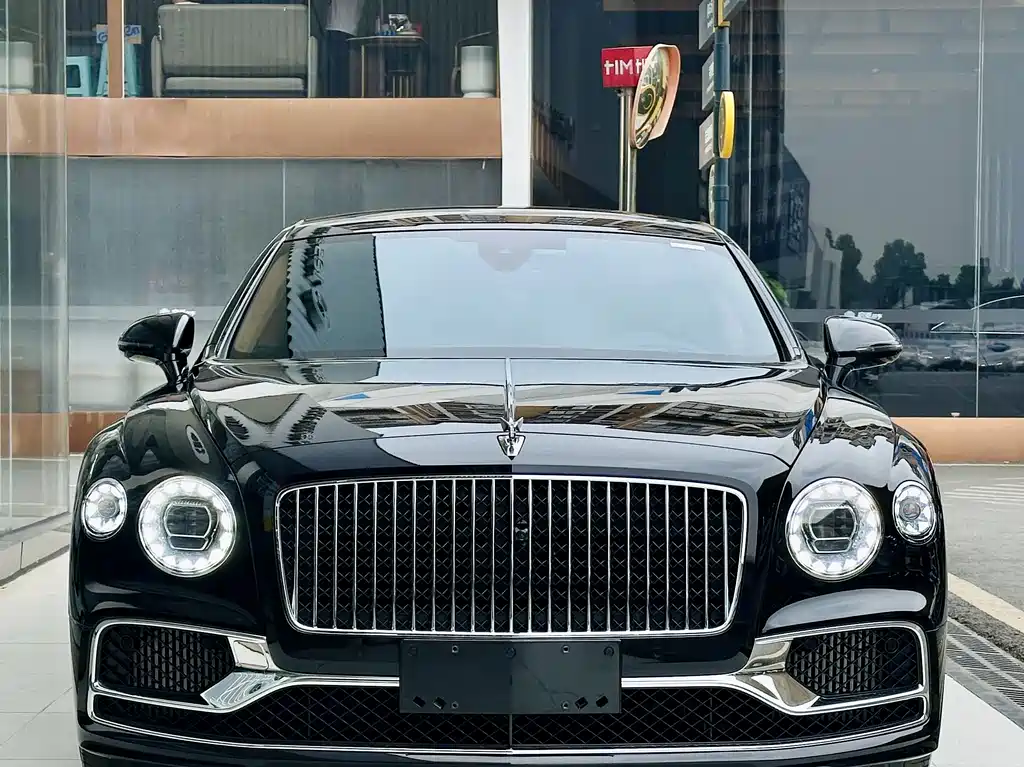 Bentley Flying Spur — фото 5
