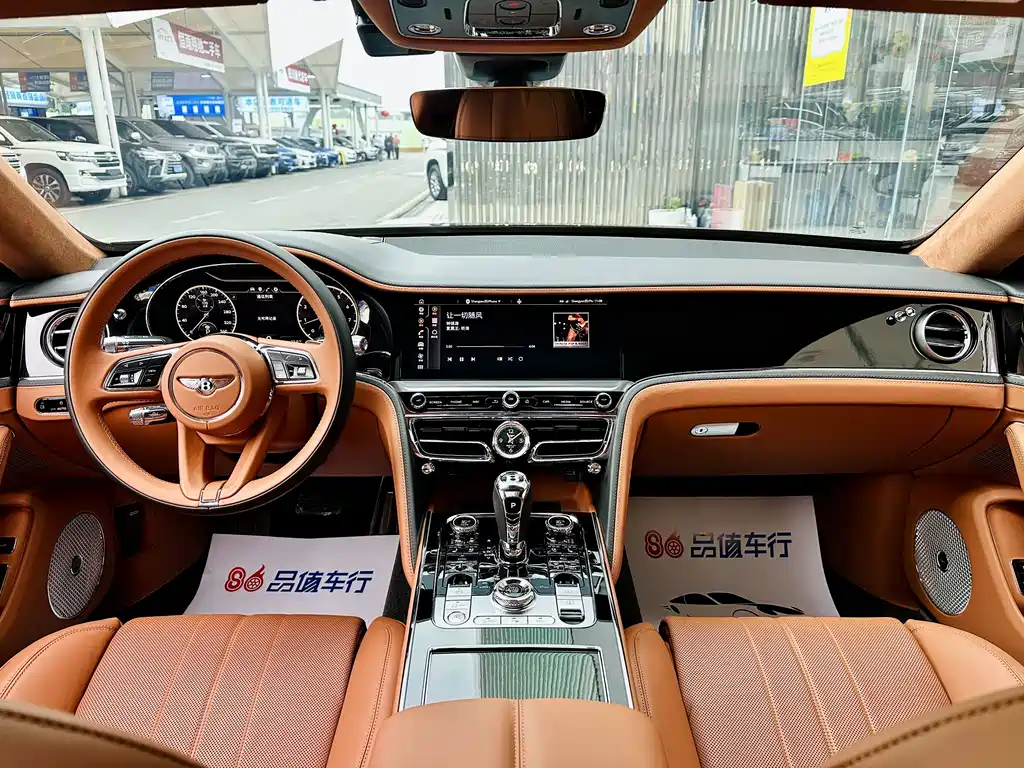 Bentley Flying Spur — фото 7