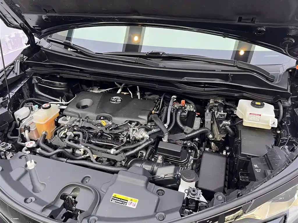 Toyota Granvia — фото 11
