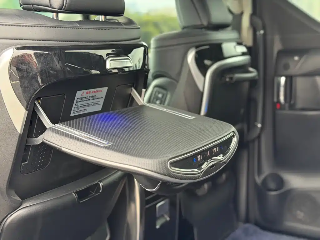 Toyota Vellfire — фото 13