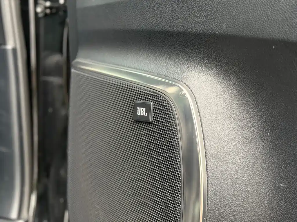 Toyota Vellfire — фото 17