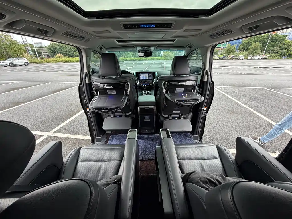 Toyota Vellfire — фото 19