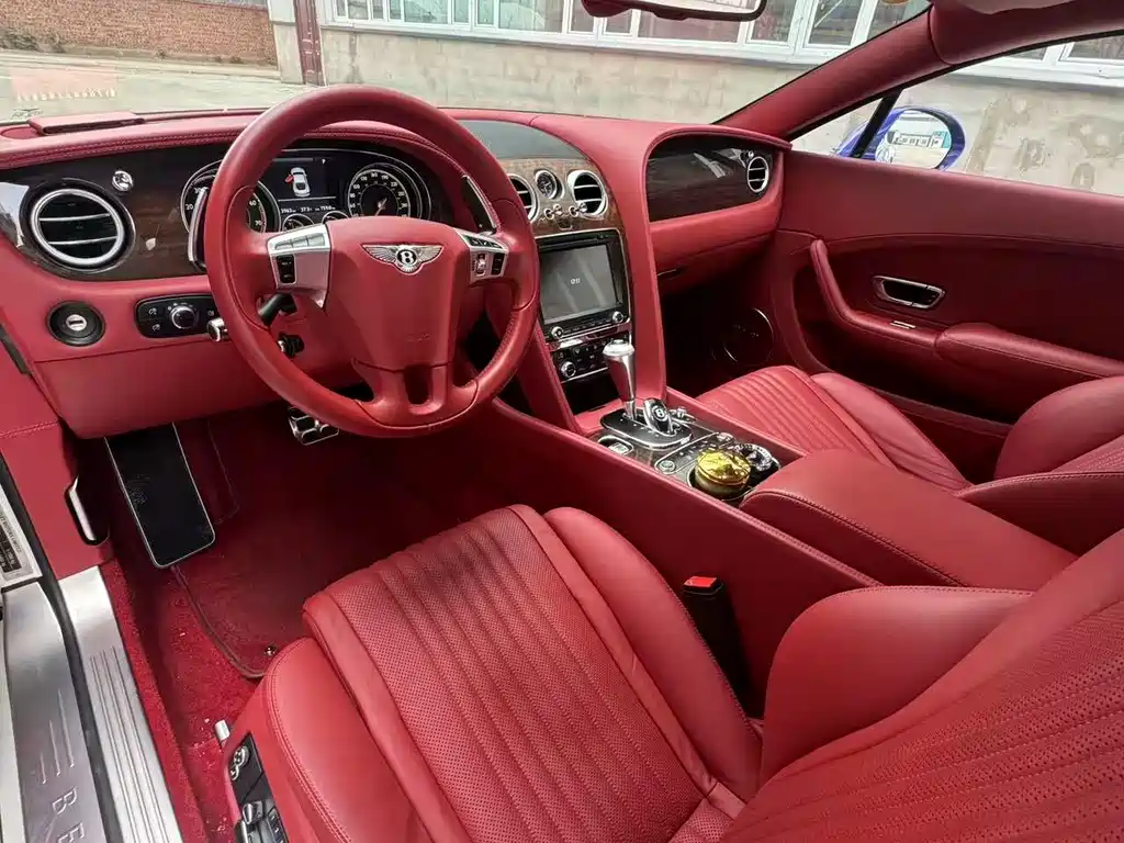 Bentley Continental — фото 4