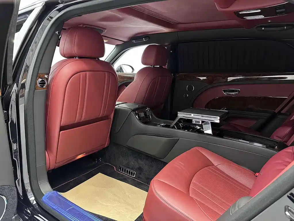 Bentley Mulsanne — фото 20