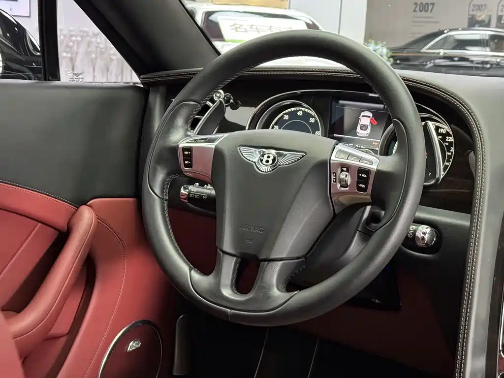 Bentley Continental — фото 9