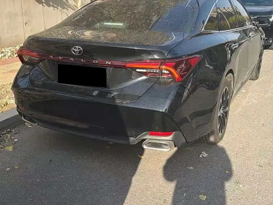 Toyota Avalon — фото 2