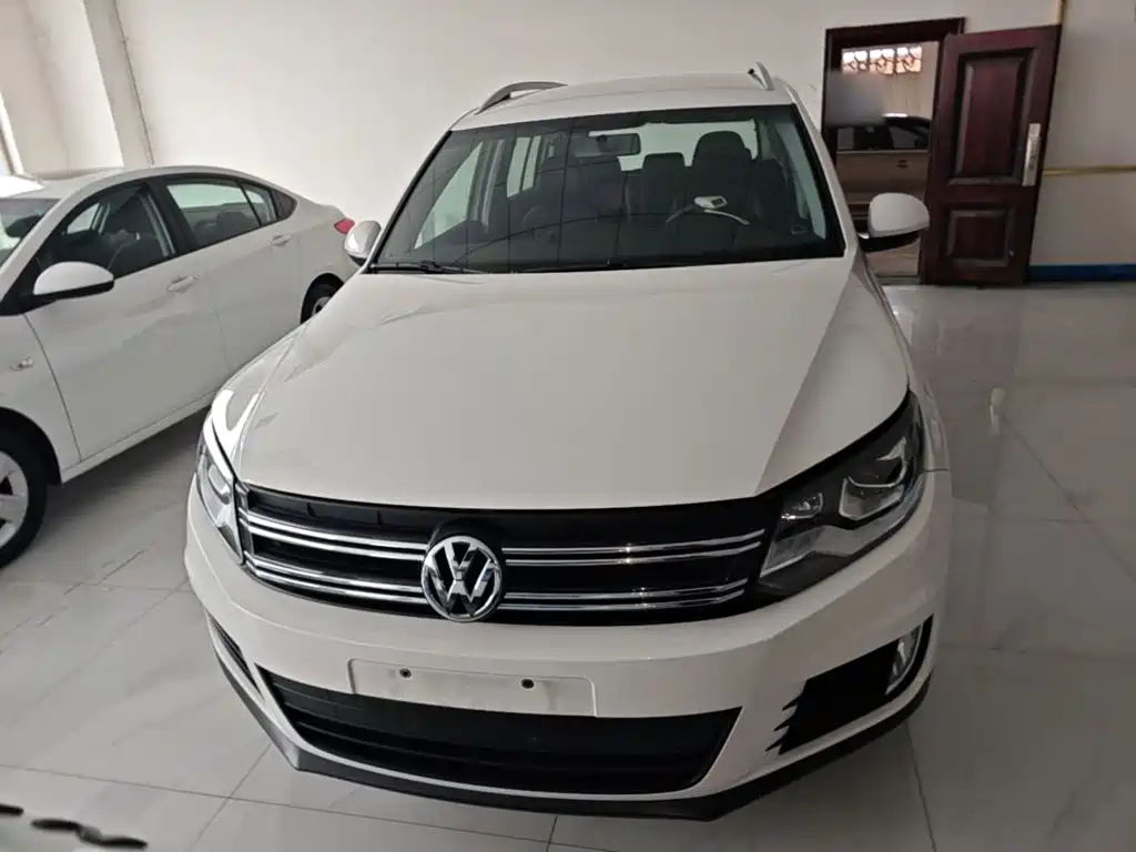 Volkswagen Tiguan — фото 2