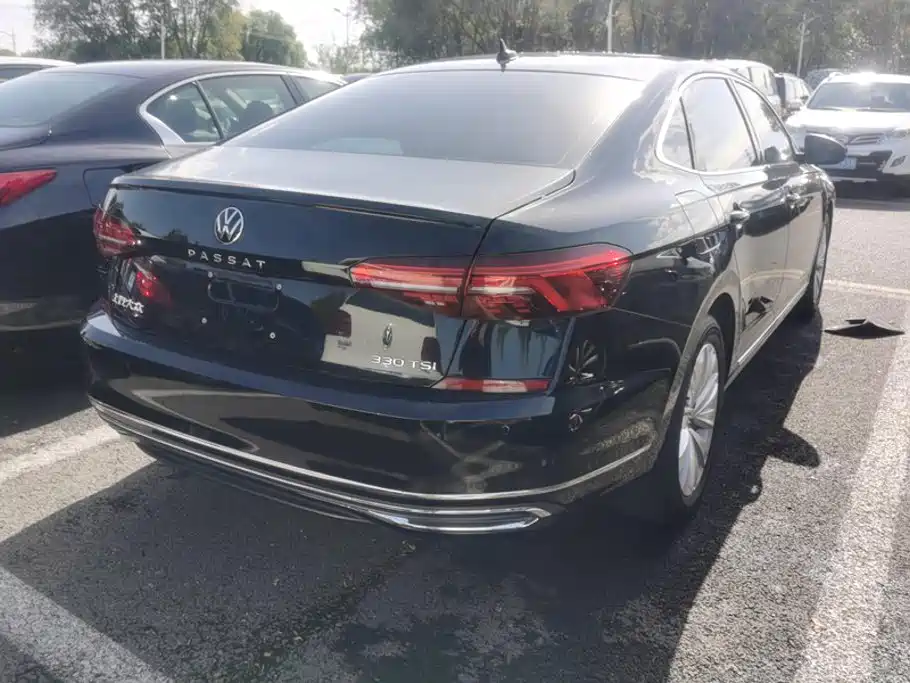 Volkswagen Passat — фото 3