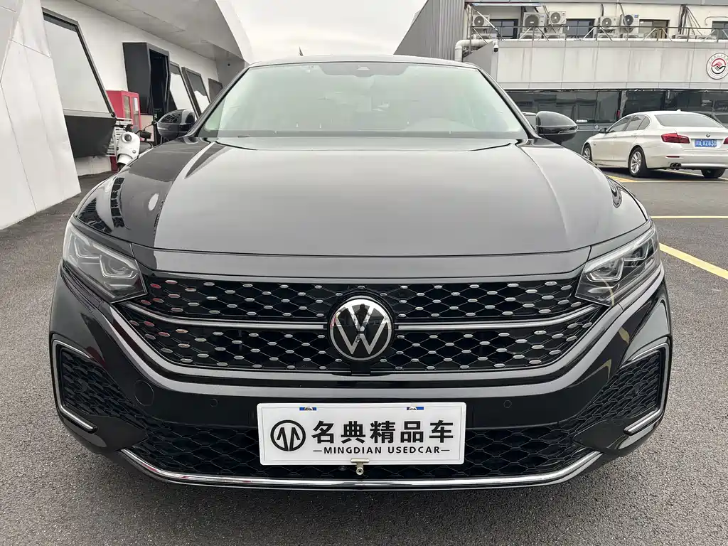 Volkswagen Passat — фото 2