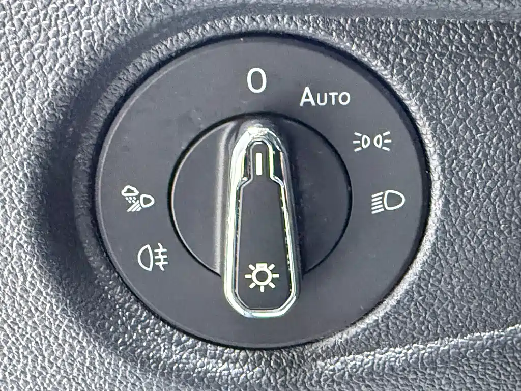 Volkswagen Passat — фото 13