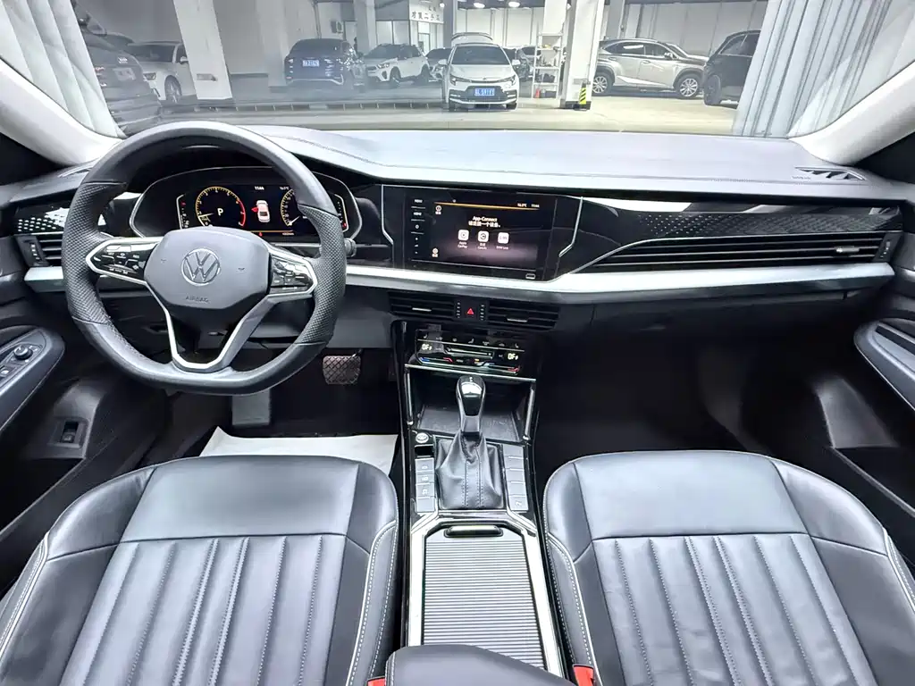 Volkswagen Passat — фото 19