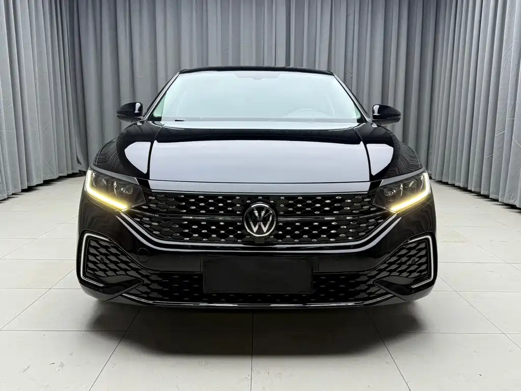 Volkswagen Passat — фото 3