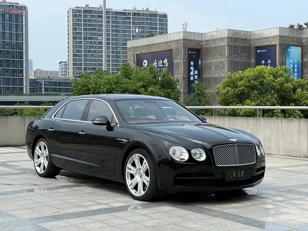 Bentley Flying Spur — фото 5