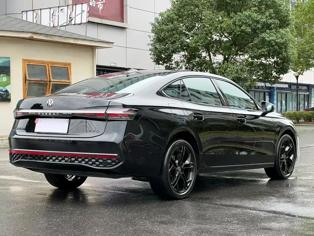Volkswagen Passat — фото 7