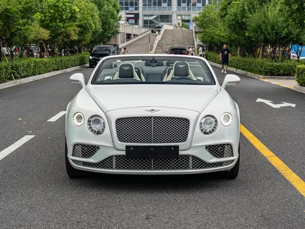 Bentley Continental — фото 2