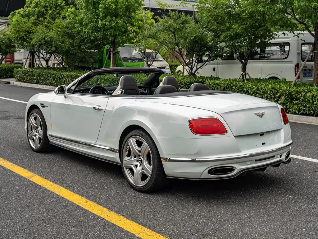 Bentley Continental — фото 12