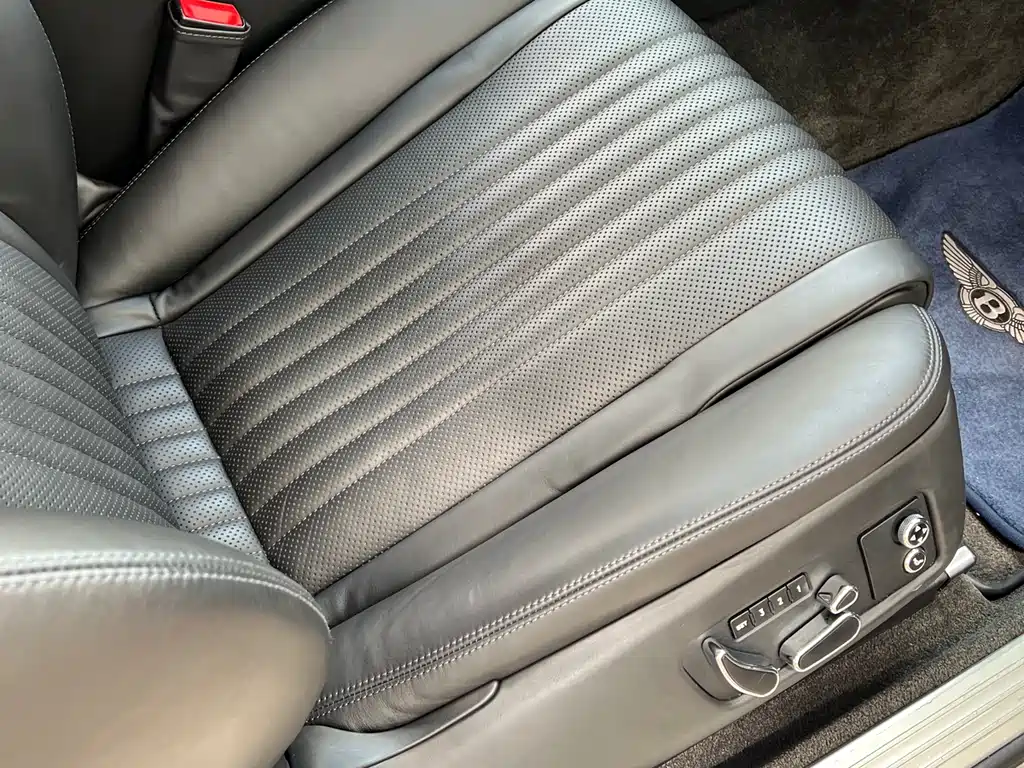 Bentley Continental — фото 9