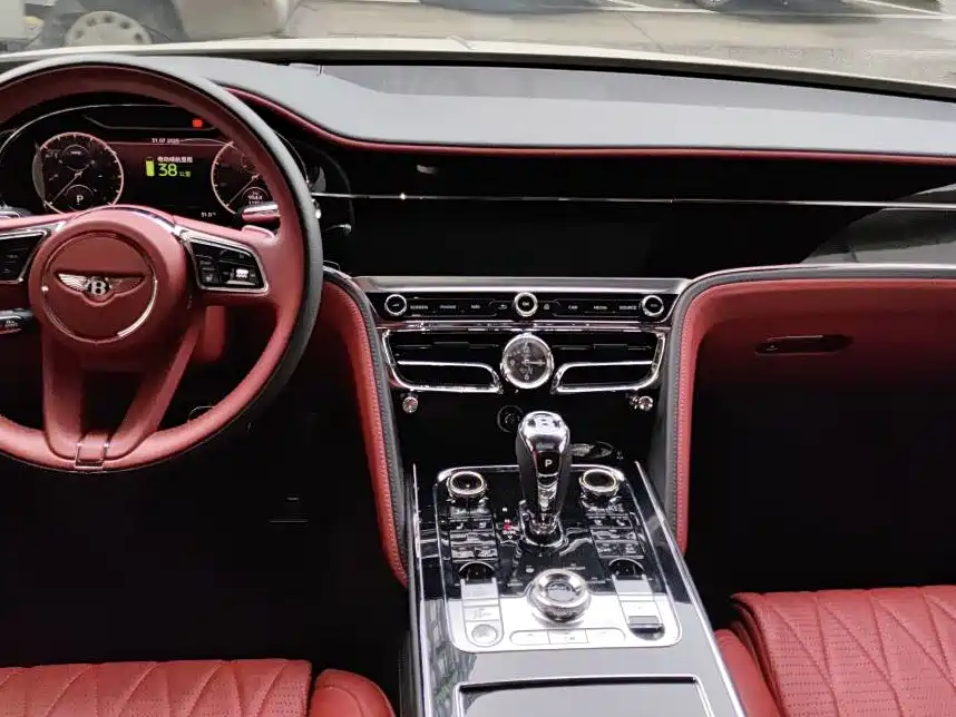 Bentley Flying Spur PHEV — фото 2