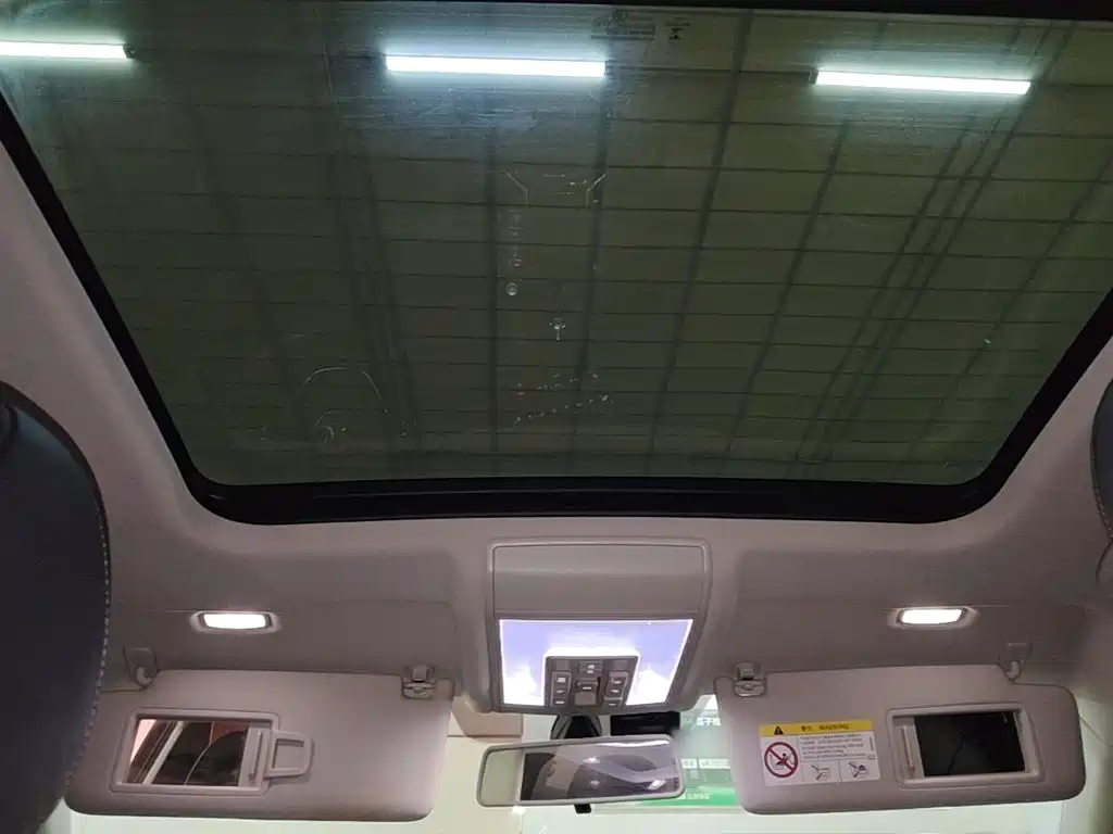 Volkswagen Passat — фото 17