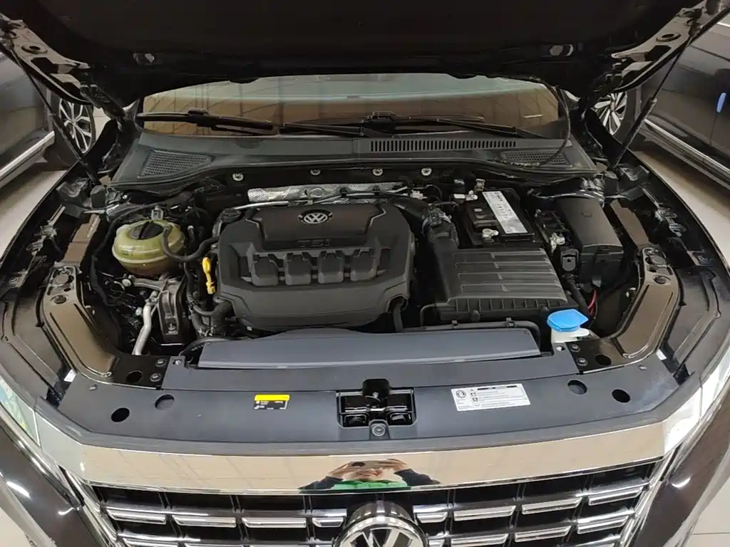 Volkswagen Passat — фото 19