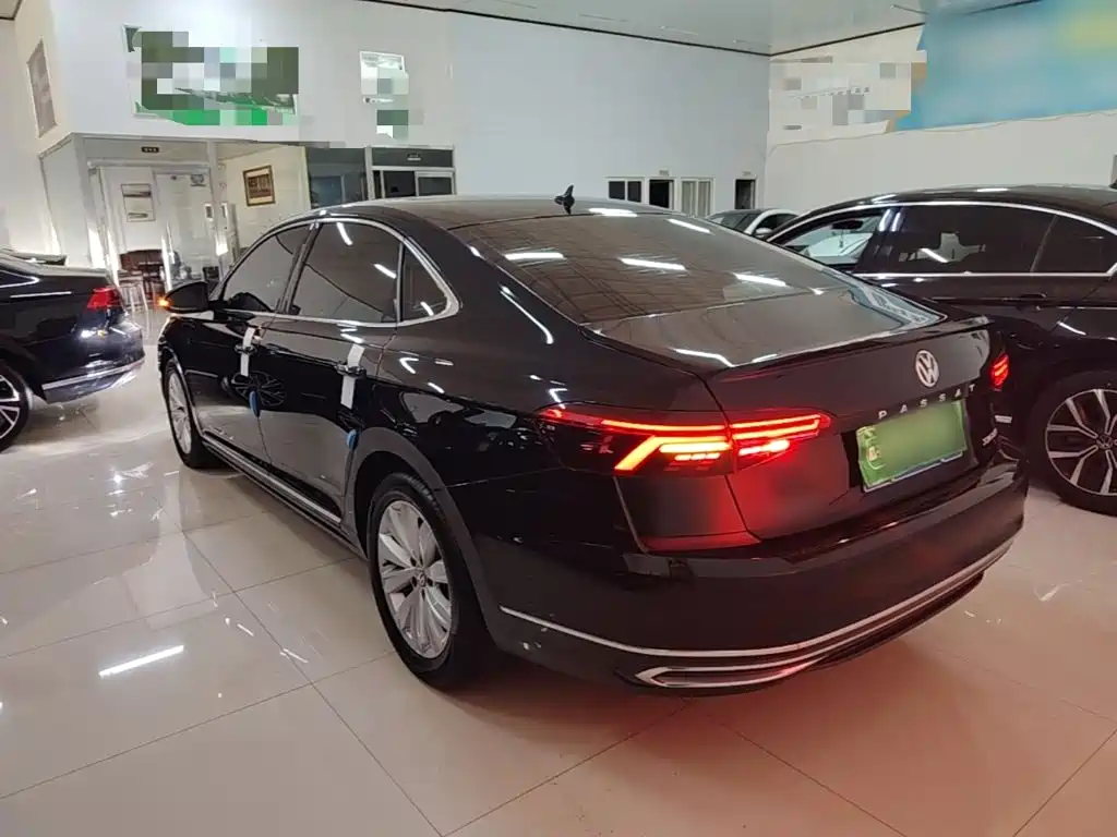 Volkswagen Passat — фото 4