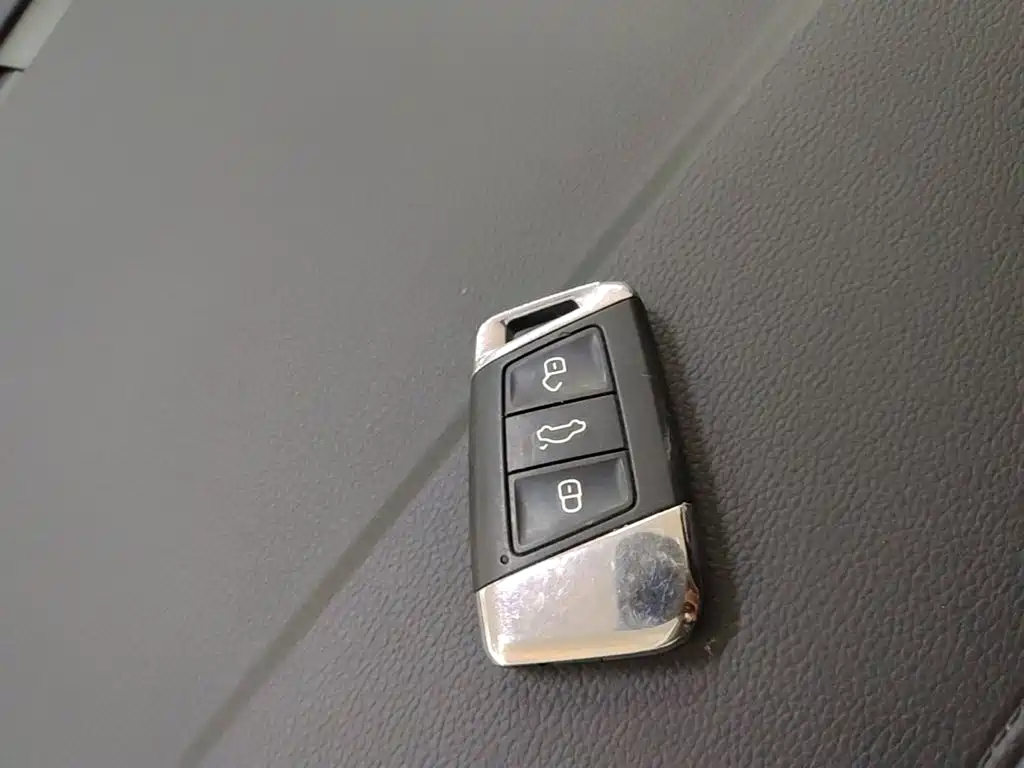 Volkswagen Passat — фото 8
